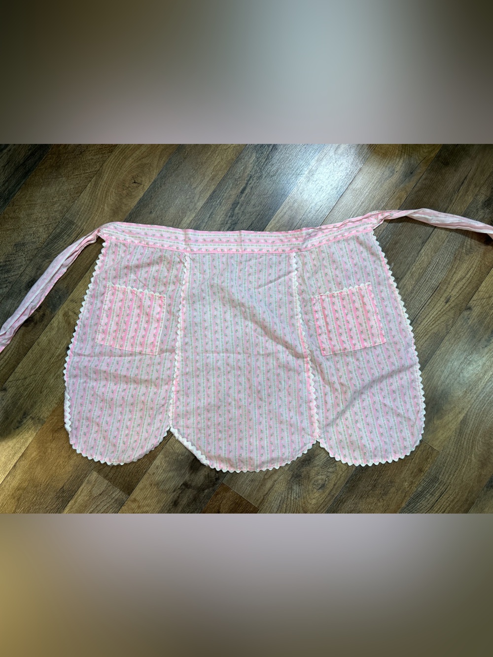VTG 1950s Pink Floral Striped Cotton Half Apron Scalloped Ric Rac Double Pocket